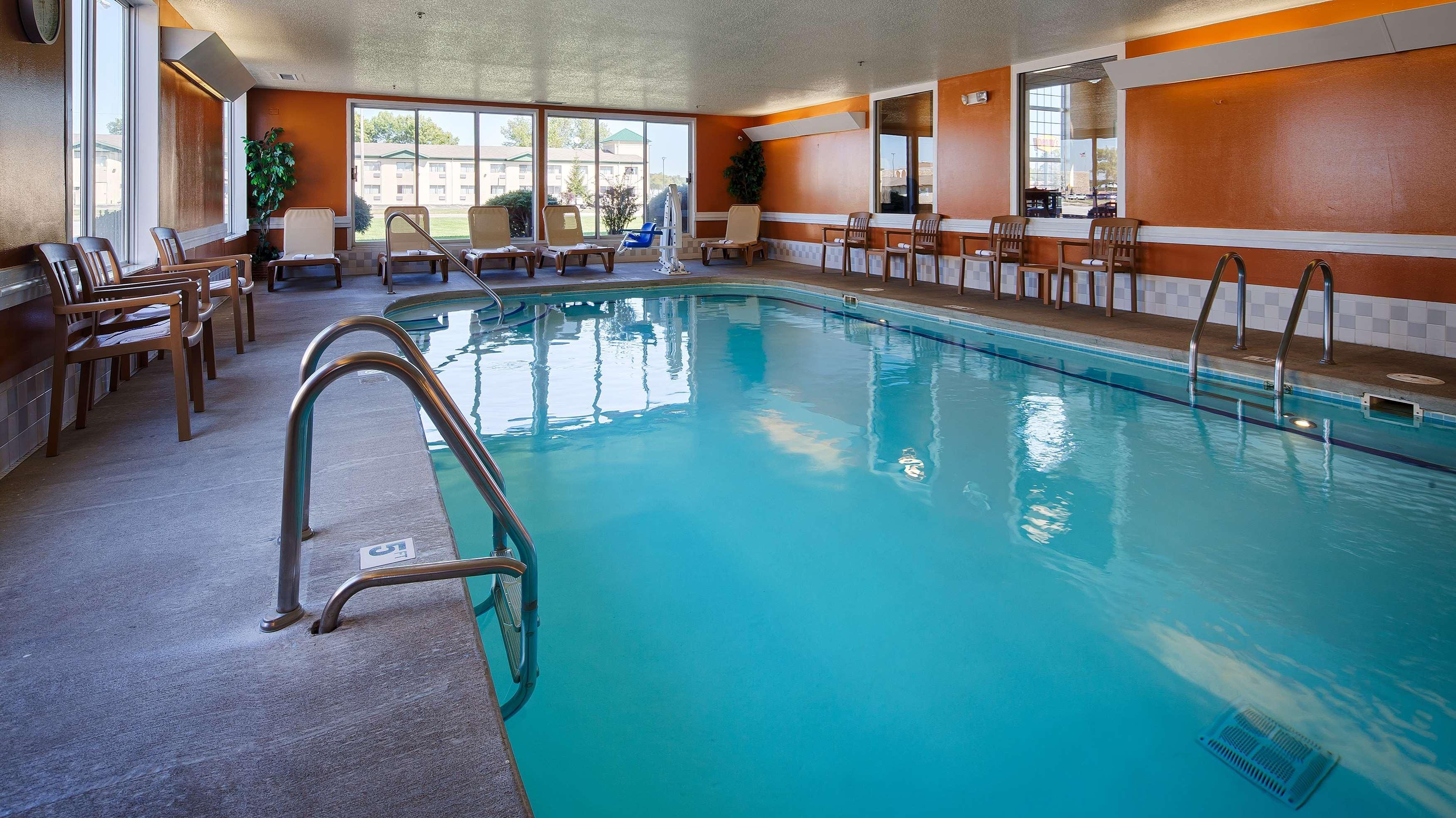 Best Western Airport Inn Молін Екстер'єр фото